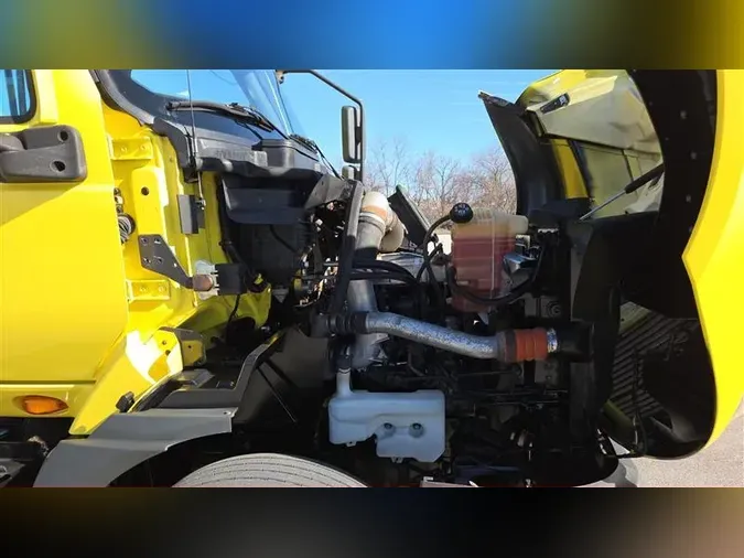 2018 INTERNATIONAL RH613