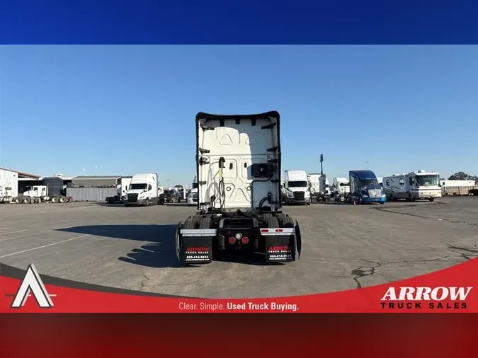 2022 FREIGHTLINER CA126