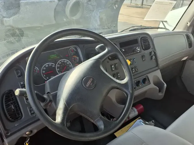 2019 FREIGHTLINER/MERCEDES M2 106d4e9839fa9236f03ff46327defca90a9