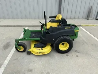 2011 John Deere Z425