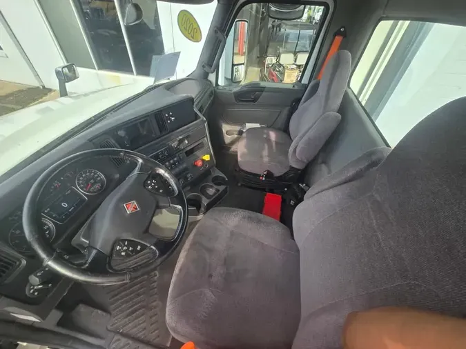 2020 NAVISTAR INTERNATIONAL LT625 DAYCAB T/A