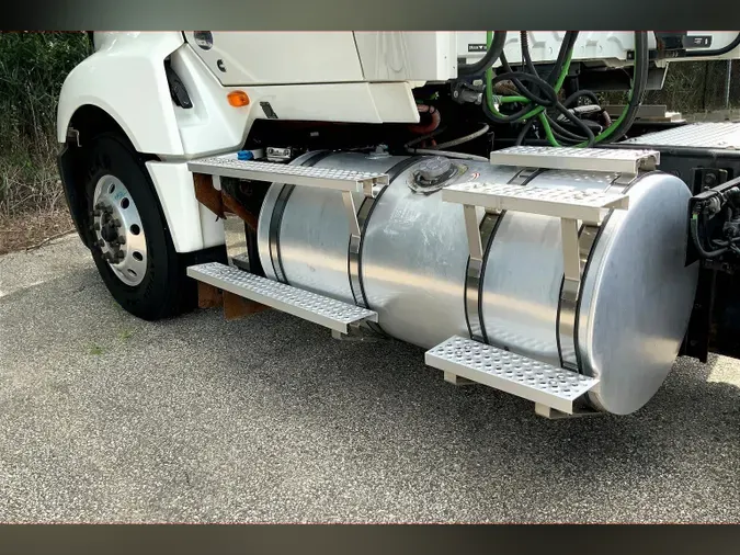 2020 INT LT625 6x4