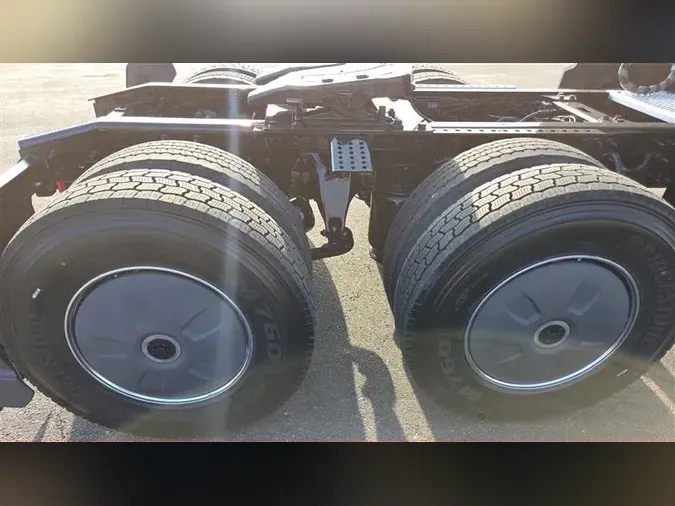 2022 INTERNATIONAL LT