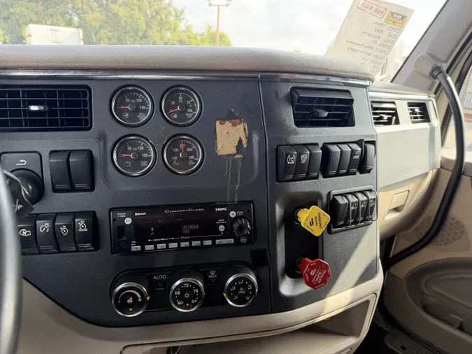 2022 Peterbilt 579d4f38be2c74fc4c27ba4ef7c8b939888