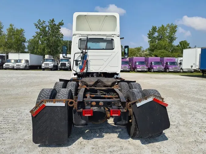 2019 NAVISTAR INTERNATIONAL LT625 DAYCAB T/A