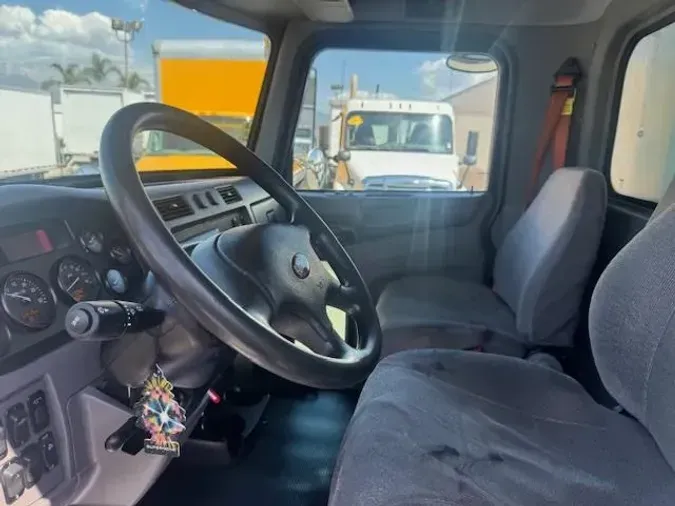 2020 Peterbilt 337