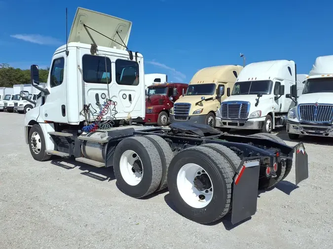 2019 FREIGHTLINER/MERCEDES NEW CASCADIA PX12664