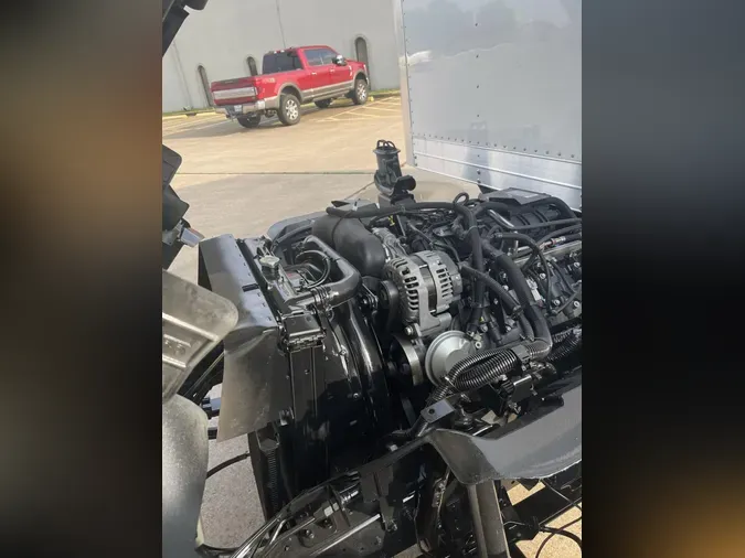 2020 Isuzu NPR-HD