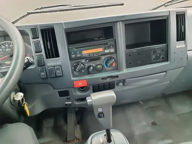 2018 ISUZU NPR HD