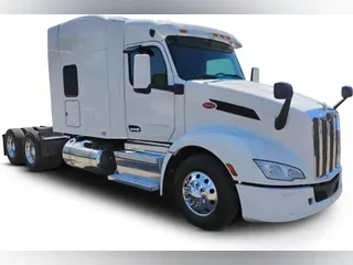 2022 Peterbilt 579
