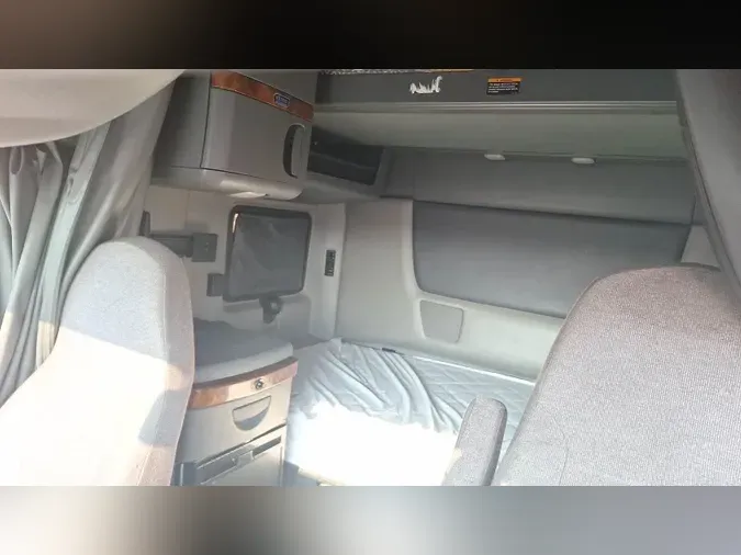 2022 International LT625