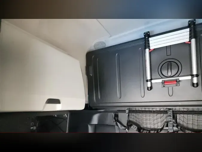 2023 FREIGHTLINER CA126