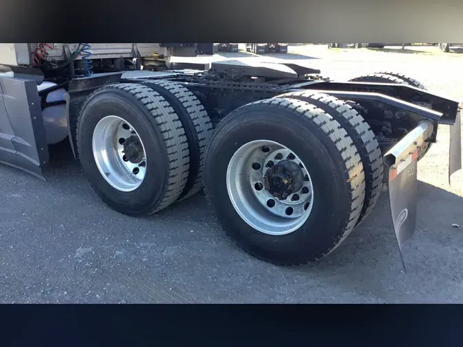 2021 Freightliner Cascadia 126d504db6fccd821a312fe8f137fce7311