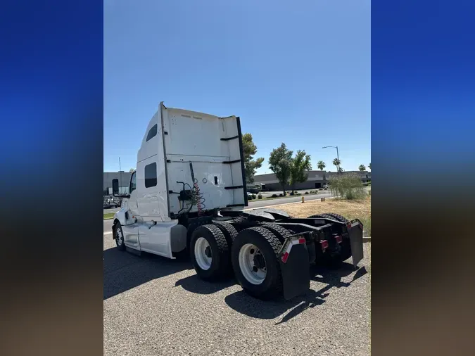 2019 NAVISTAR INTERNATIONAL LT625 SLPR CAB