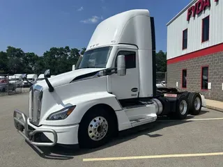 2023 Kenworth T680