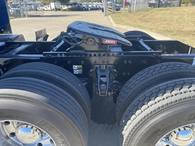 2023 Peterbilt 389d50e4c3fe1e46575837cfe5b1d0318b0