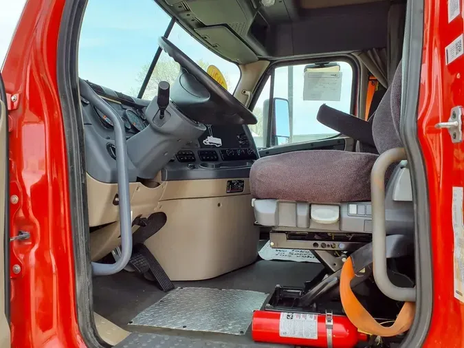 2020 FREIGHTLINER/MERCEDES CASCADIA 125