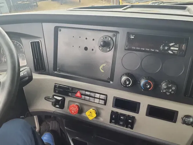 2019 FREIGHTLINER NEW CASCADIA PX12664