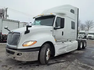 2019 NAVISTAR INTERNATIONAL LT625 SLPR CAB