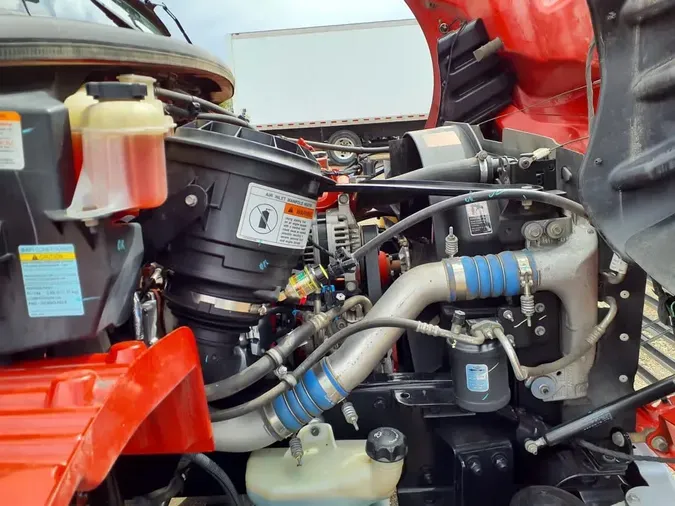 2018 FREIGHTLINER M2 106
