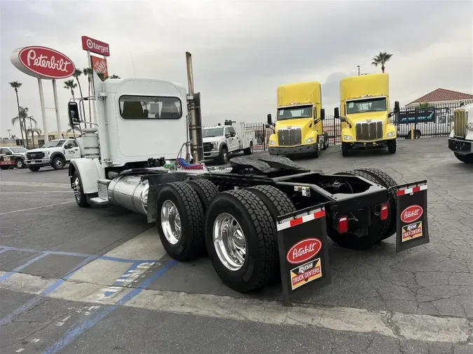 2018 Peterbilt 389