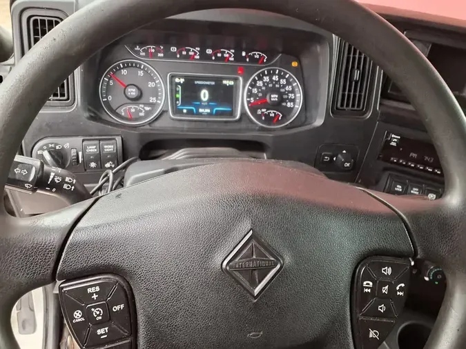 2019 NAVISTAR INTERNATIONAL LT625 SLPR CAB