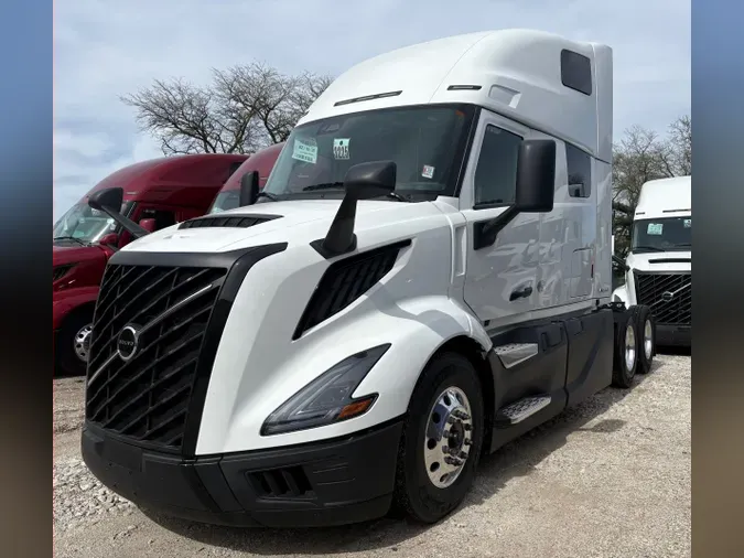2026 VOLVO TRUCK VNL64TV04