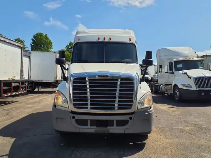2020 FREIGHTLINER CASCADIA 125