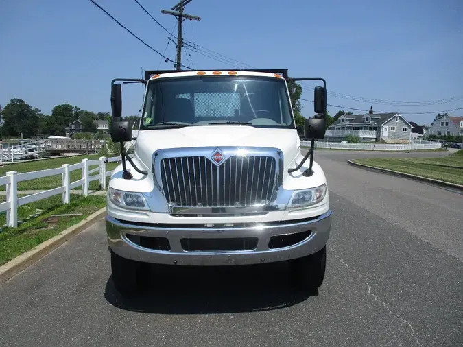 2018 INTERNATIONAL 4300