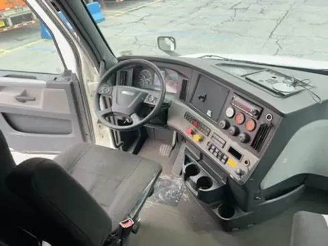 2020 Freightliner Cascadia