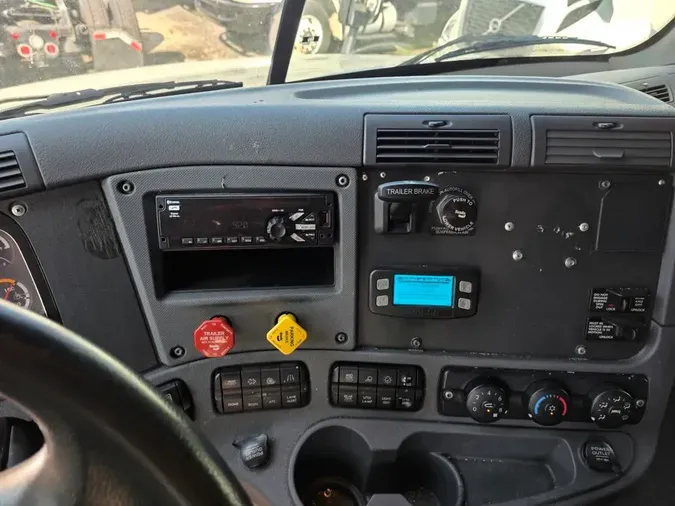 2020 FREIGHTLINER CASCADIA 125
