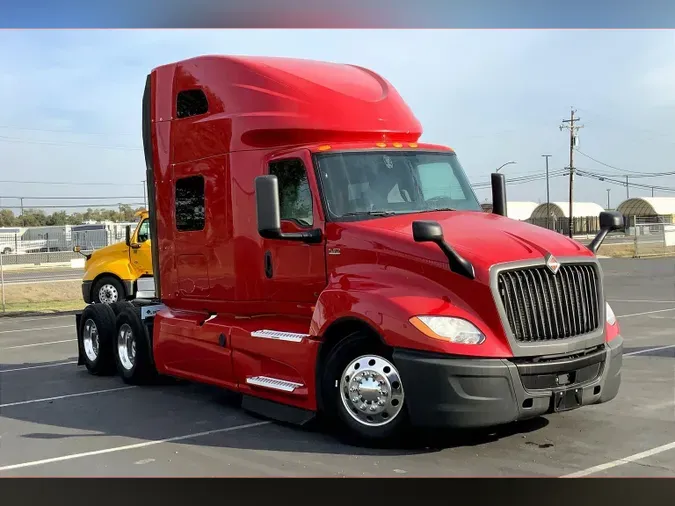 2022 INT LT625 6x4d537f26d1cd3b20941815bc989688a5e