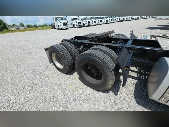 2018 Volvo VNL300