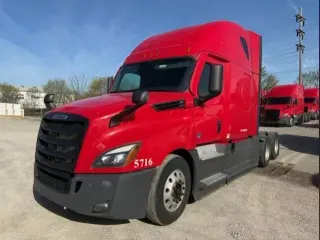 2021 FREIGHTLINER CASCADIA 126