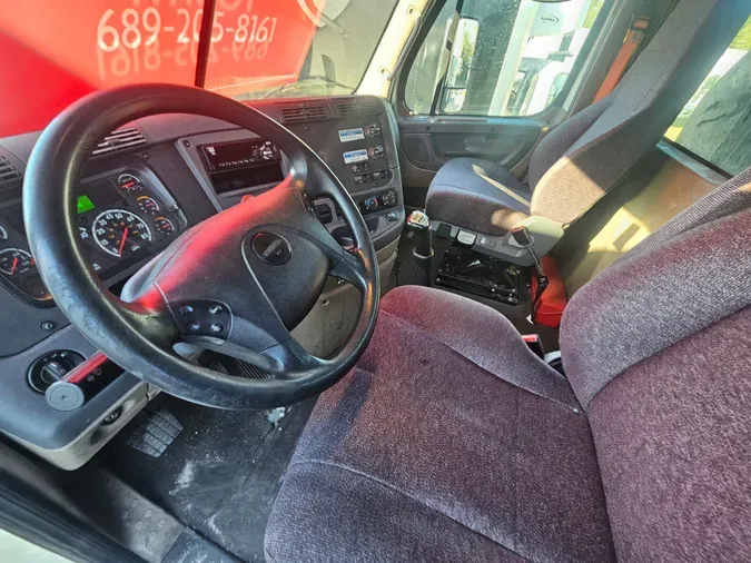 2018 FREIGHTLINER/MERCEDES CASCADIA 125