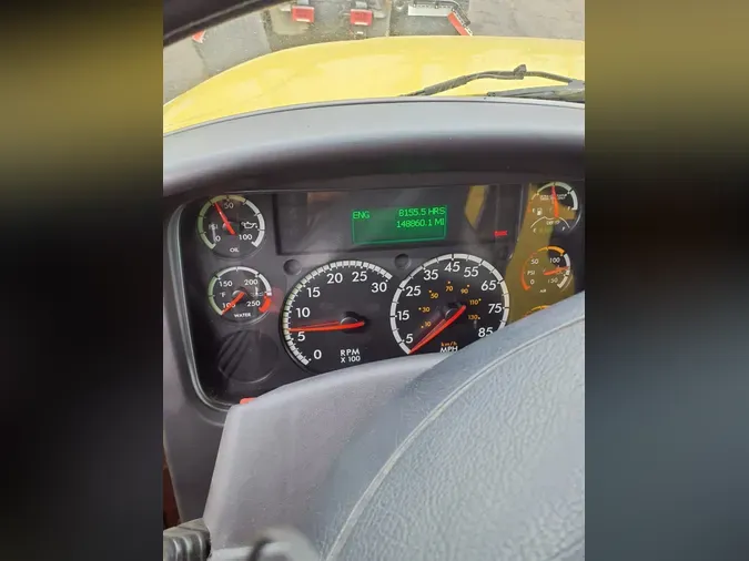 2016 FREIGHTLINER/MERCEDES M2 106