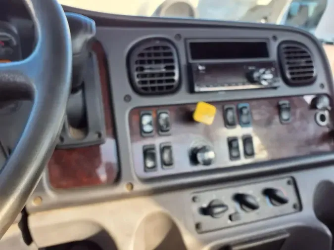 2019 FREIGHTLINER/MERCEDES M2 106