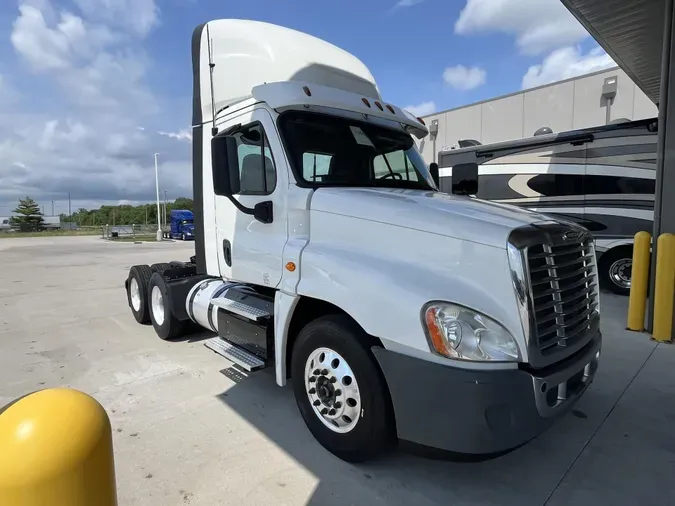 2020 Freightliner Cascadia