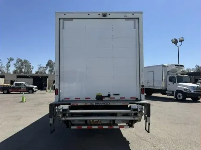 2019 Freightliner Business Class M2 106