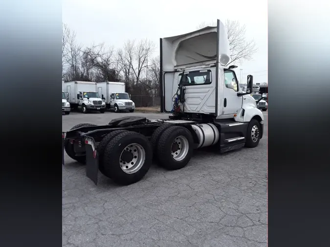 2020 NAVISTAR INTERNATIONAL LT625 DAYCAB T/A