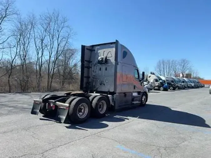 2021 Freightliner Cascadia