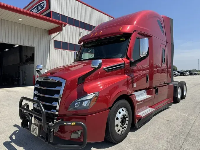 2023 Freightliner Cascadia&reg;