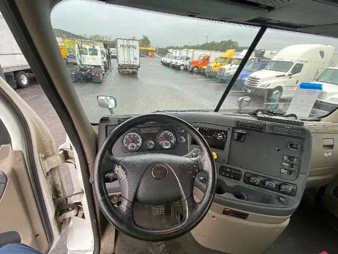 2018 Freightliner X11364ST