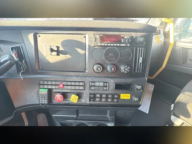 2024 Freightliner Cascadia 126d54f78bb0f3f8ec8195954d4484375ce