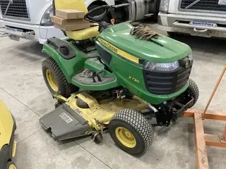 2013 John Deere X730
