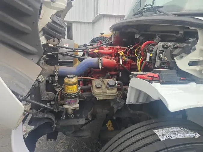 2019 FREIGHTLINER/MERCEDES M2 106