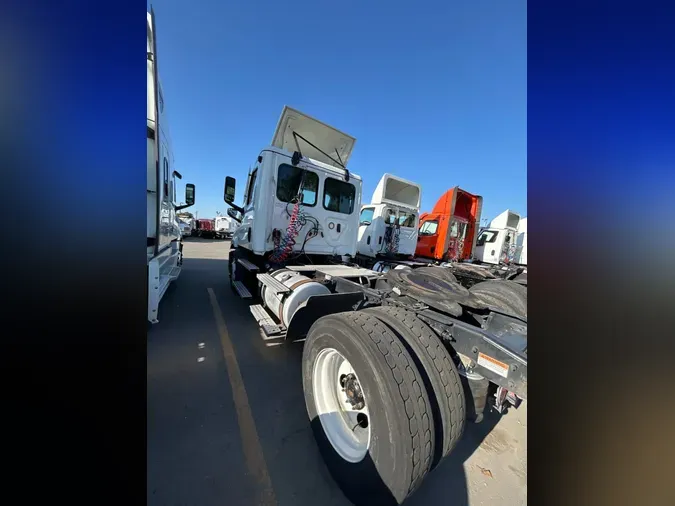 2020 FREIGHTLINER/MERCEDES NEW CASCADIA 116