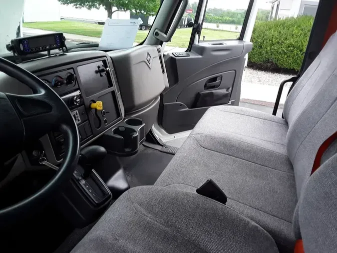 2019 NAVISTAR INTERNATIONAL 4300