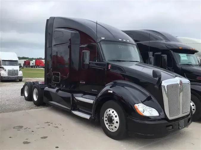 2021 KENWORTH T680