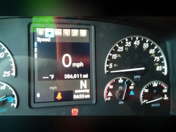 2022 Freightliner Cascadia 126